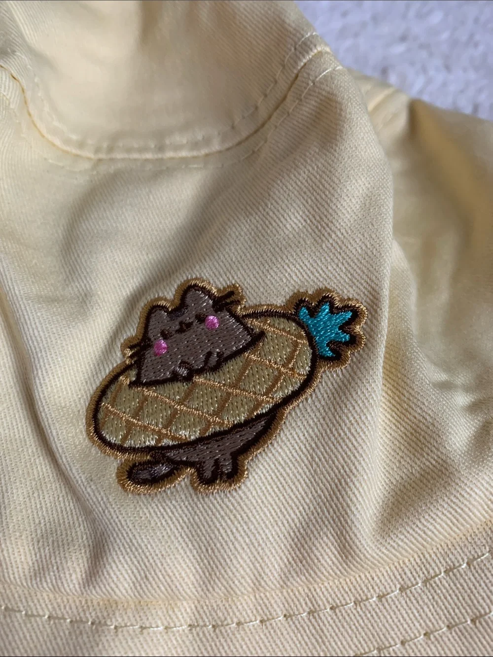 Exclusive Pusheen Box Sun Hat